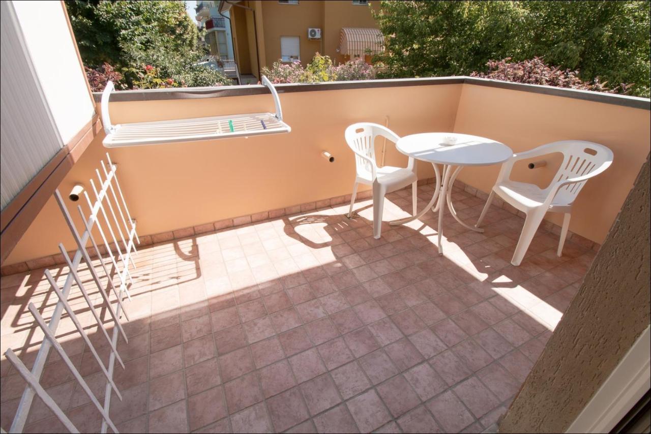 Hotel Belfiore Misano Adriatico Dış mekan fotoğraf